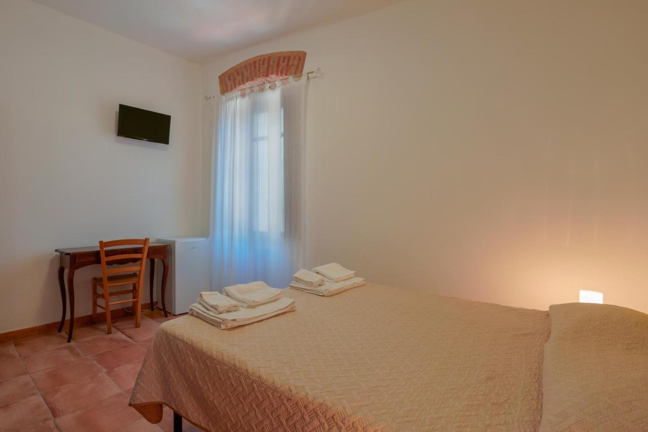 La Scala Del Sale Hotell Iglesias Eksteriør bilde
